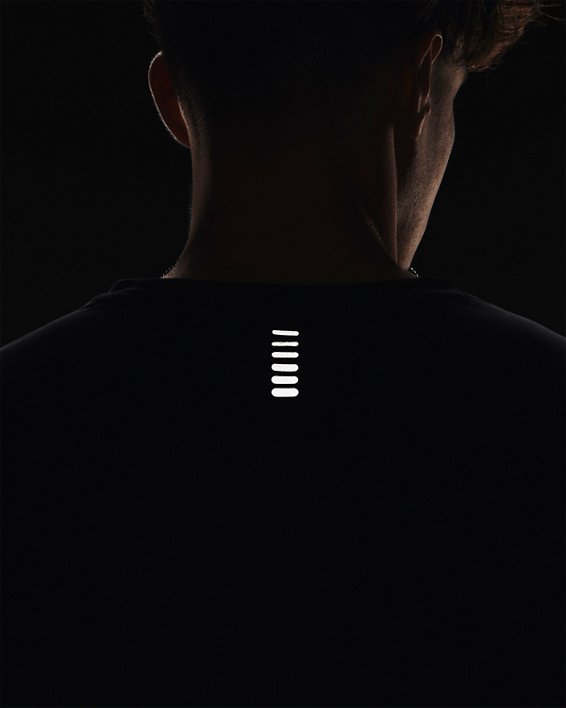 Men's UA Iso-Chill Laser Heat Short Sleeve in Black image number 5